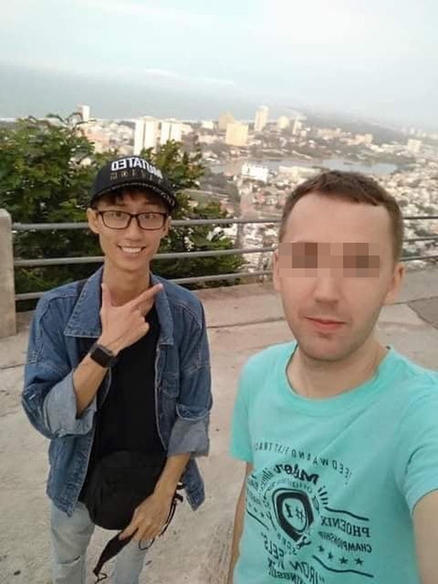 Lynk Lee bị đào mộ ảnh cũ chụp cùng chàng trai ngoại quốc