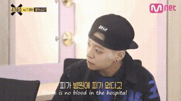 5 idol K-pop lộ nhân cách thật khi máy quay tắt