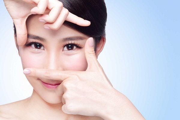 Top 5 sản phẩm hack lông mi từ ngắn thành dài mướt: Có loại chỉ 60k