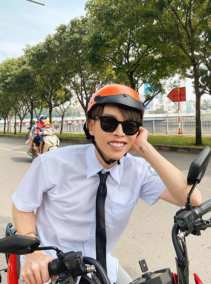 Vợ chồng Nhã Phương cùng dàn sao Vbiz hội ngộ, Hương Giang như búp bê