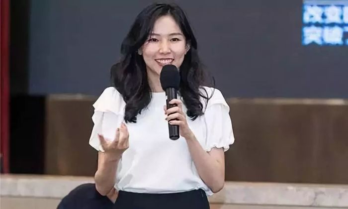 Cuộc sống viên mãn của thiên kim giới siêu giàu Trung Quốc