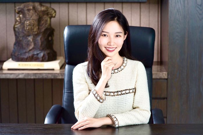 Cuộc sống viên mãn của thiên kim giới siêu giàu Trung Quốc