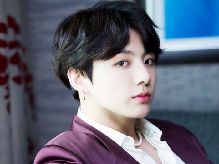 Jungkook bất ngờ bị đồn hẹn hò với bạn gái cũ của Yoochun