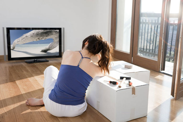 7 động tác giảm béo dành cho người lười vừa tập vừa xem tivi