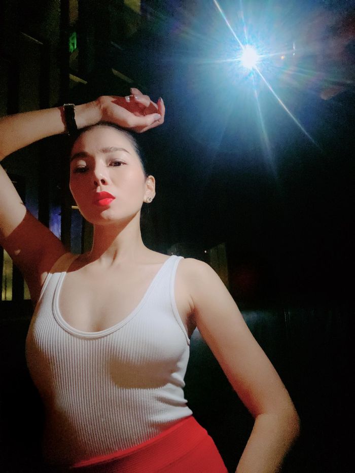 Lệ Quyên công khai cân nặng thật khiến nhiều fan lo lắng
