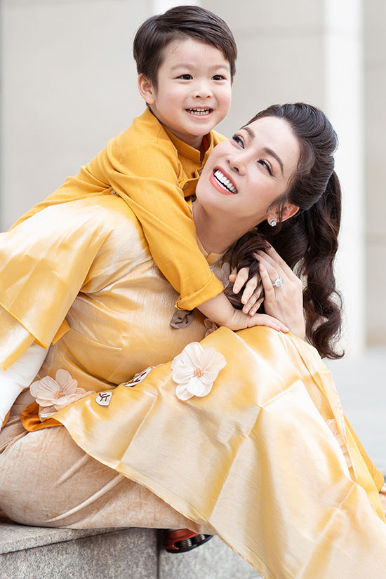 Nhật Kim Anh, Lại Hương Thảo khổ sở vì giành quyền nuôi con