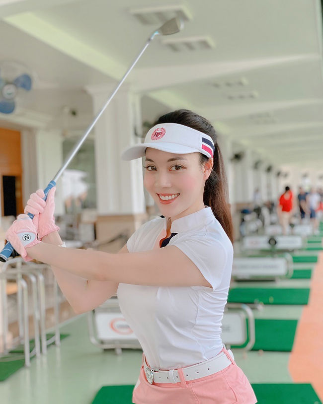 Âu Hà My xoá sạch ảnh chơi golf sau khi bị chồng cũ tố không mang thai