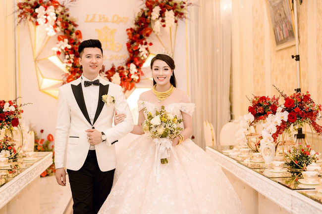 Vợ chồng Âu Hà My từng văn vẻ cầu hôn ở Pháp