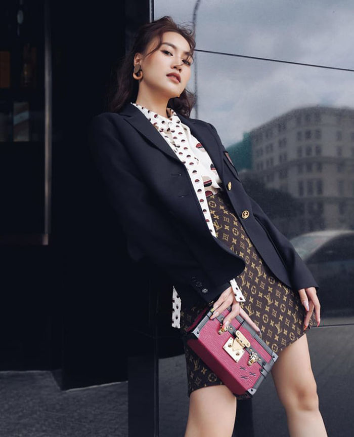 Lan Ngọc và nữ hoàng Instagram Chi Pu đụng váy: Bất phân thắng bại