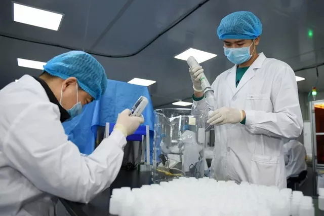 Việt Nam đặt mua 50-150 triệu liều vắc xin ngừa Covid-19 của Nga