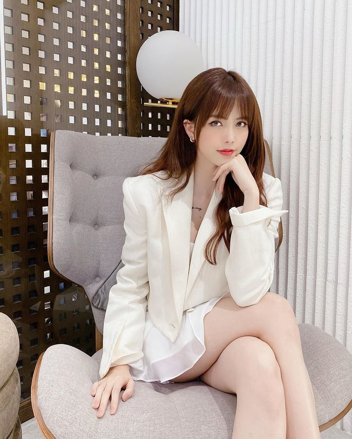 Bảo Thy và các sao rầu rĩ vì gương mặt bị dìm trở nên múp míp