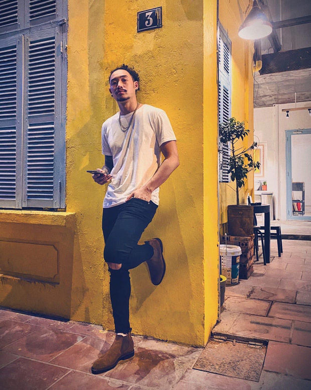 Bị cắt sóng khỏi Người ấy là ai mùa 3, em gái Hoàng Thùy bức xúc