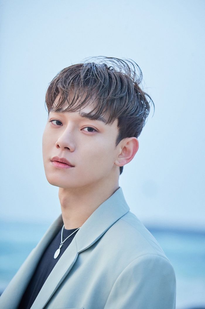 Bi hài yêu sách của fan: Idol phải “ế, xin tiền idol mua điện thoại