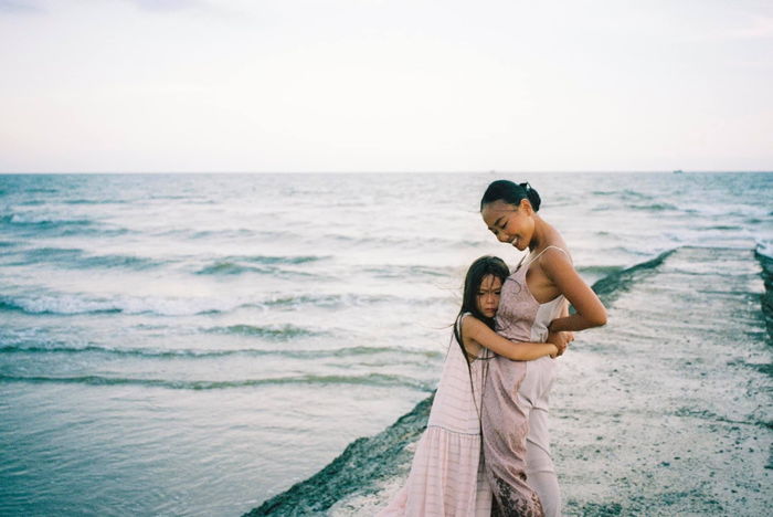 Bộ ảnh của mẹ con Đoan Trang gây sốt: Nhan sắc ái nữ như nàng thơ