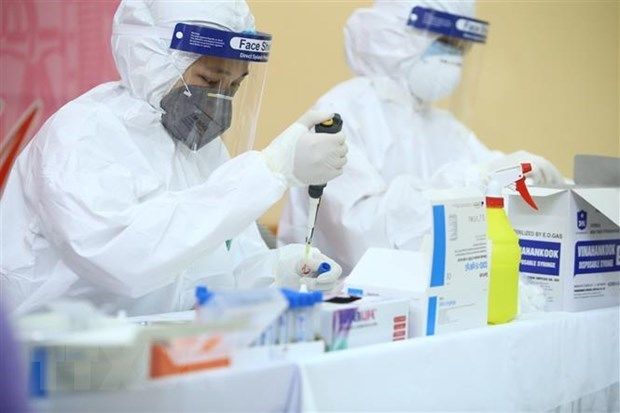 Các nhóm đối tượng được Bảo hiểm Y tế trả phí xét nghiệm Covid-19