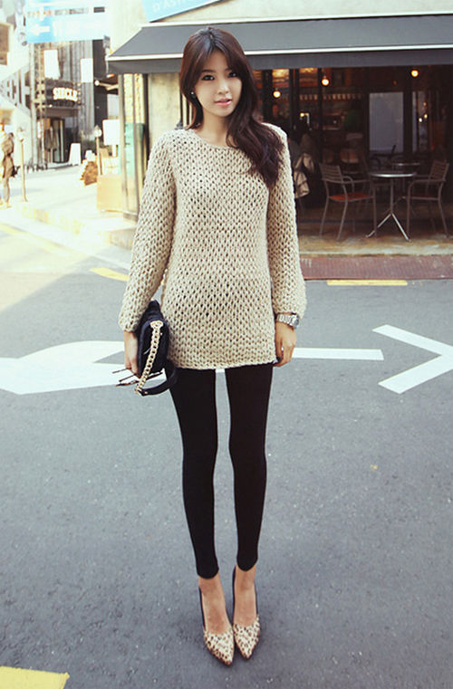 Chàng trai than “nhức con mắt” vì chị em toàn mặc legging leo núi