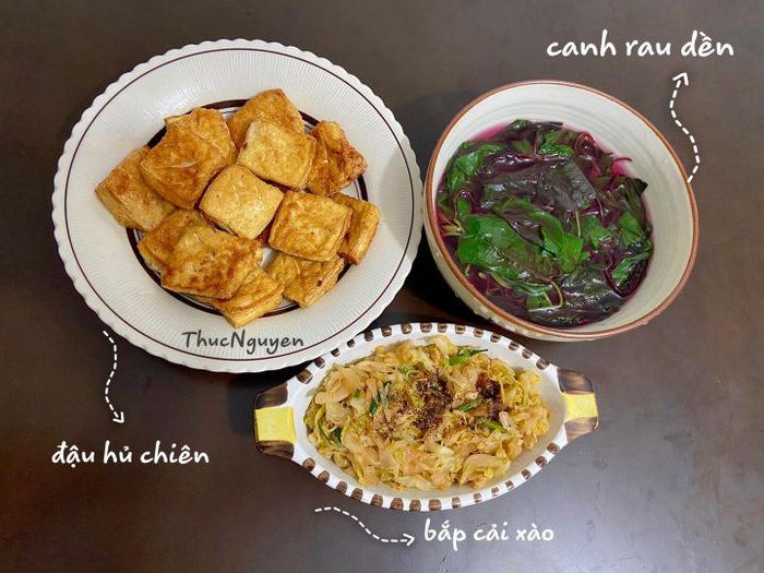 Chồng đảm tự nấu đồ chay ngon cho vợ, mỗi bữa chưa tới 100.000 VNĐ
