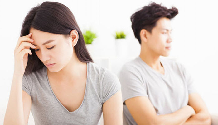 Chục năm làm vợ chồng, gì cũng “lệch sóng” mỗi chuyện “yêu” là hợp