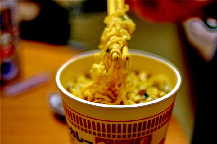 Chuyện thật như đùa: Cưới đến nơi nhưng hủy hôn chỉ vì… một ly mì