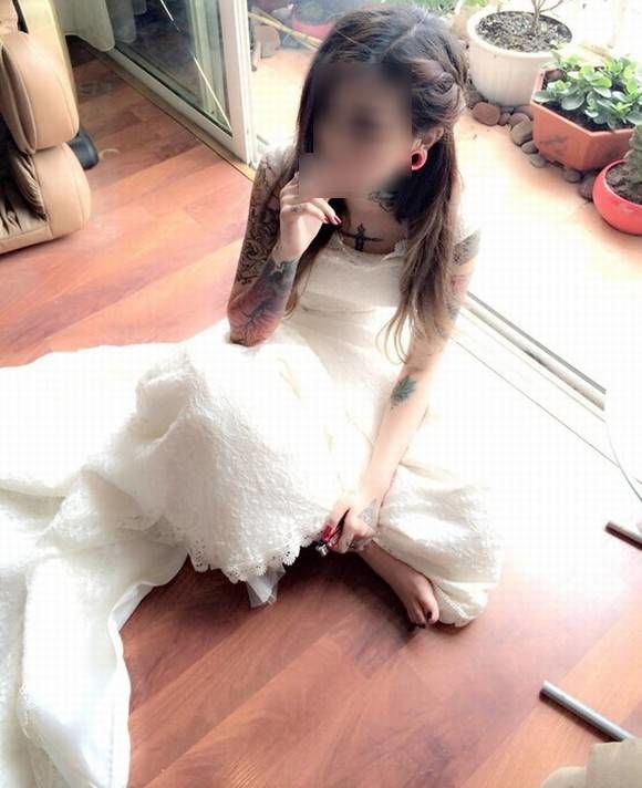 Cười té ghế với chùm ảnh những cô dâu siêu bá đạo trong ngày cưới
