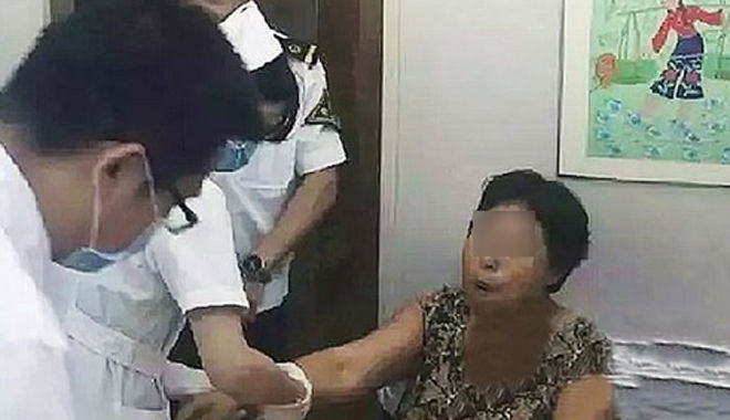 Dở khóc dở cười chuyện người phụ nữ trật khớp hàm chỉ vì cười quá to