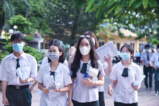 Những điều chỉ có ở thi tốt nghiệp THPT 2020: Khẩu trang và Covid-19