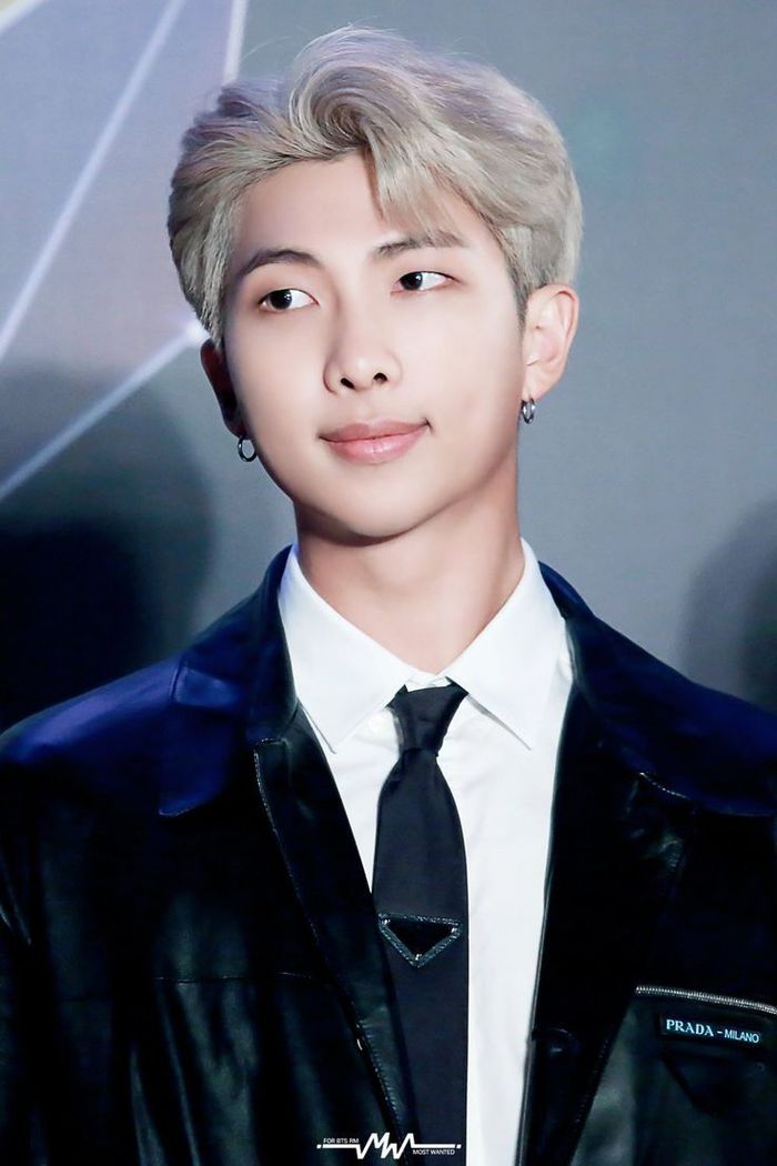 RM, Somi và loạt idol K-pop có kinh nghiệm đau thương với tình yêu