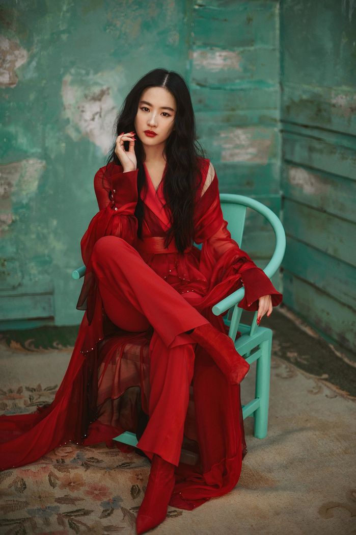 Sao Hoa ngữ không tiêu hoang phí: Có cả Lưu Diệc Phi, Tôn Lệ