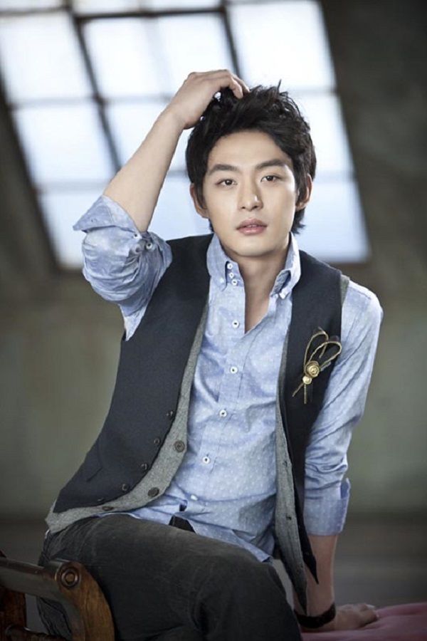 Diễn viên Chuyện tình ở Sungkyunkwan sau 10 năm: Yoochun rời showbiz