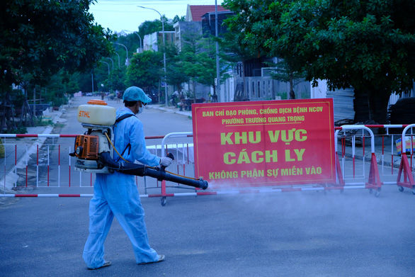 BN786 ở Quảng Ngãi làm giáo viên, là người thứ 4 trong nhà bị Covid-19