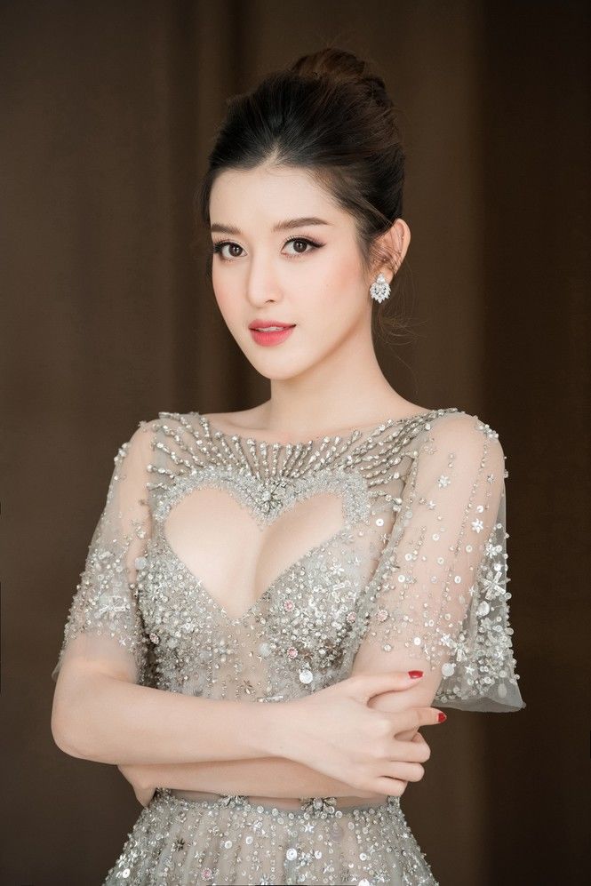 Đọ nhan sắc 3 mỹ nhân Vbiz được đề cử Gương mặt đẹp nhất thế giới
