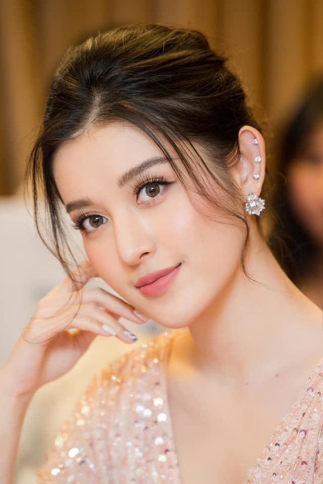 Đọ nhan sắc 3 mỹ nhân Vbiz được đề cử Gương mặt đẹp nhất thế giới