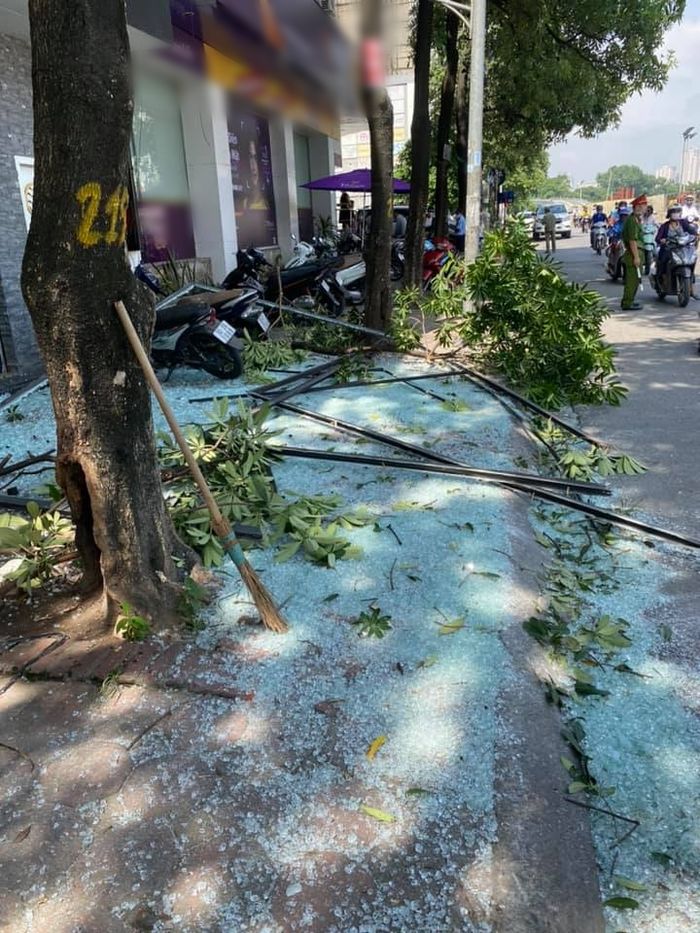 Hà Nội: Nổ lớn tại phố Kim Mã vì nổ khí gas, 2 người bị thương