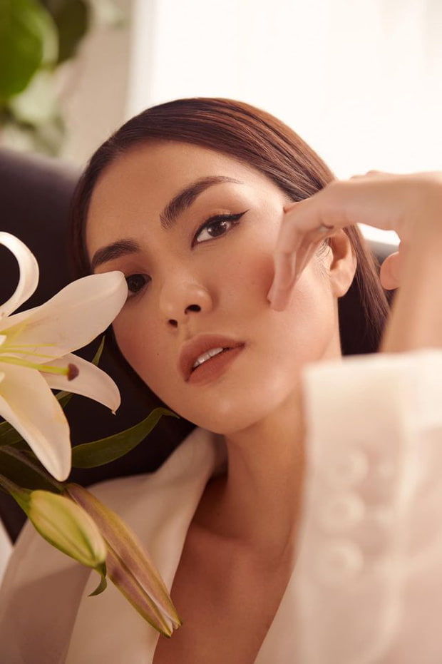 Hà Tăng khoe nhan sắc gái hai con đẹp đỉnh cao trong bộ ảnh mới