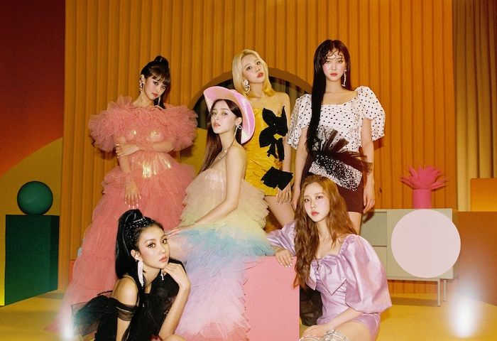 Jessica, Yeonwoo và loạt idol K-pop bị rời khỏi nhóm đầy vô lý