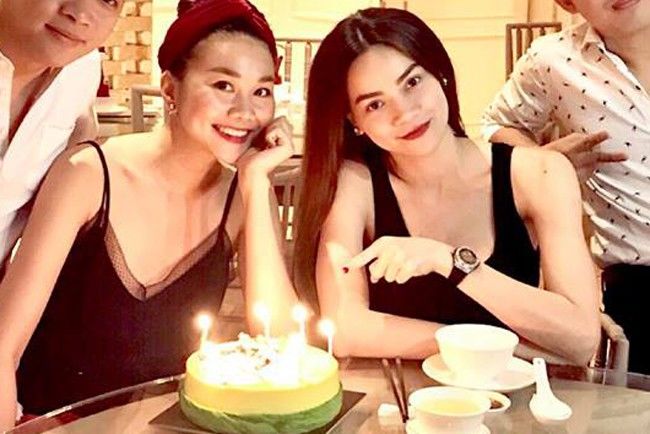 Thanh Hằng - Hồ Ngọc Hà gây chú ý khi hội ngộ ăn mừng sinh nhật