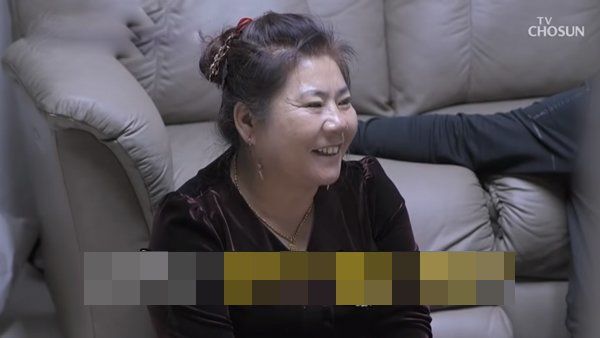 Hoa hậu Hàn mắng mẹ chồng tới tấp vì mở cửa tủ lạnh 13 giây