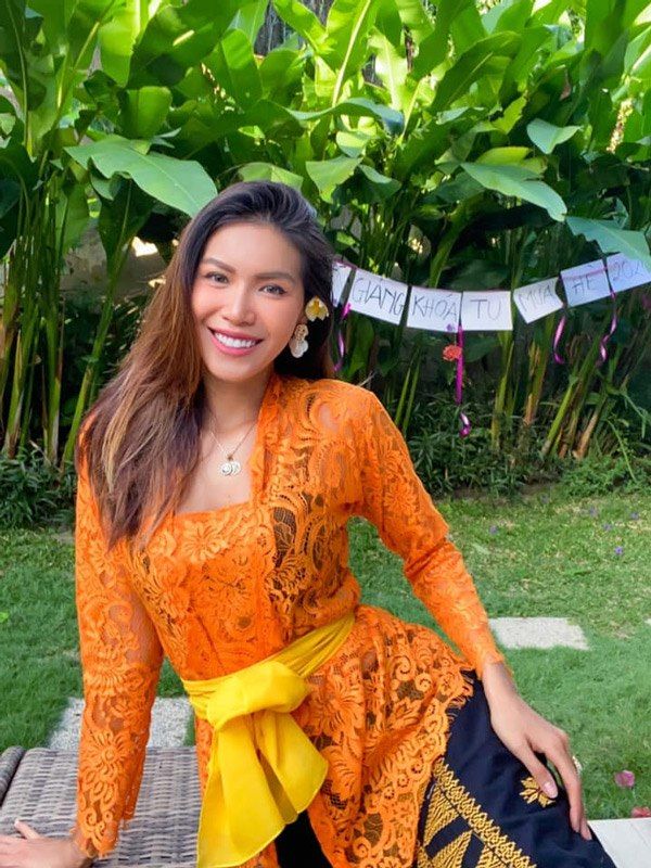Học Minh Tú mẹo dùng quần chíp giấy: chỉ mặc 1 lần để tránh viêm nhiễm