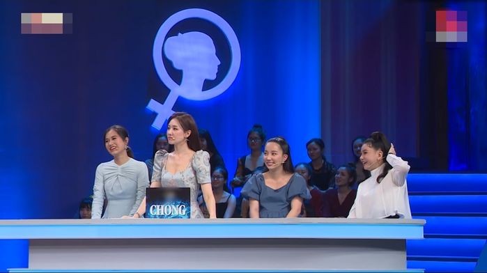 Hứa Minh Đạt chạy về ôm mẹ khóc nức nở mỗi khi bị vợ la mắng