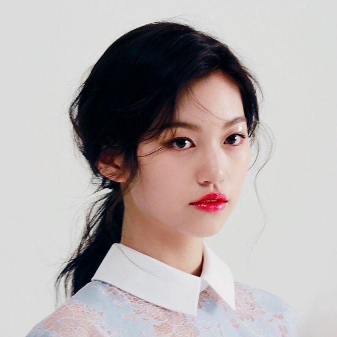Jennie, Yuna, Kim Do Yeon... là đại diện phong cách high teen giới trẻ