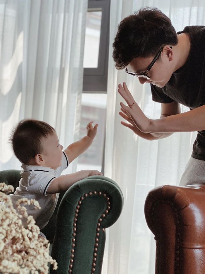 Kể khổ giặt áo cho chồng, Tú Anh khéo khoe độ giàu có lẫn hạnh phúc