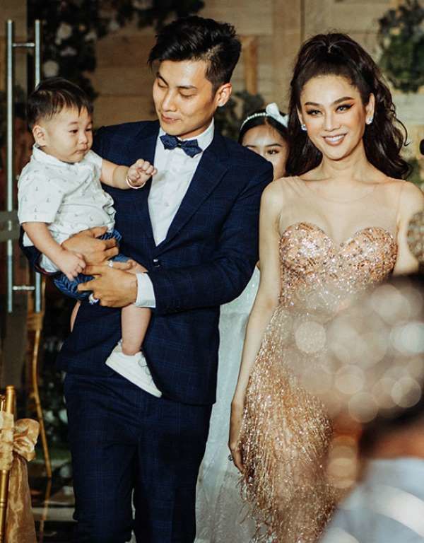 Lâm Khánh Chi đáp trả khi bị nghi yêu hợp đồng với chồng trẻ