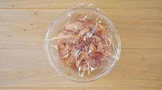 Làm món thịt nướng siêu ngon mà không phải đổ mồ hôi nhờ nồi cơm điện