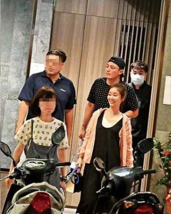 Lâm Tâm Như nghi mang bầu lần 2: Diện váy rộng giấu bụng