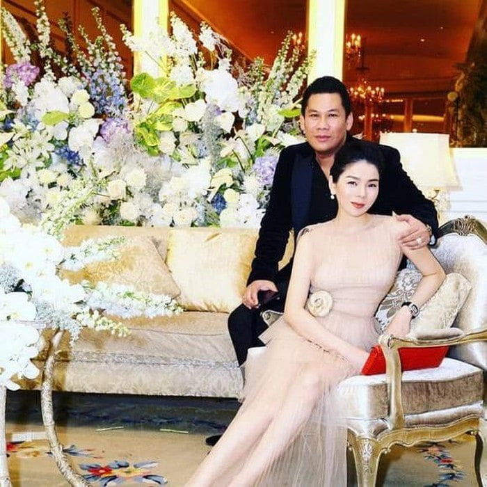 Lệ Quyên mặc màu tím, ẩn ý nói về sự chung thủy trong tình yêu