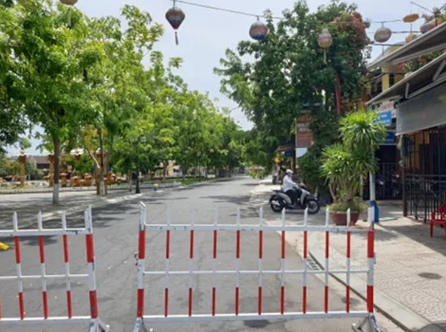 BN905 được yêu cầu cách ly tại nhà nhưng vẫn đi làm, đi đám tang