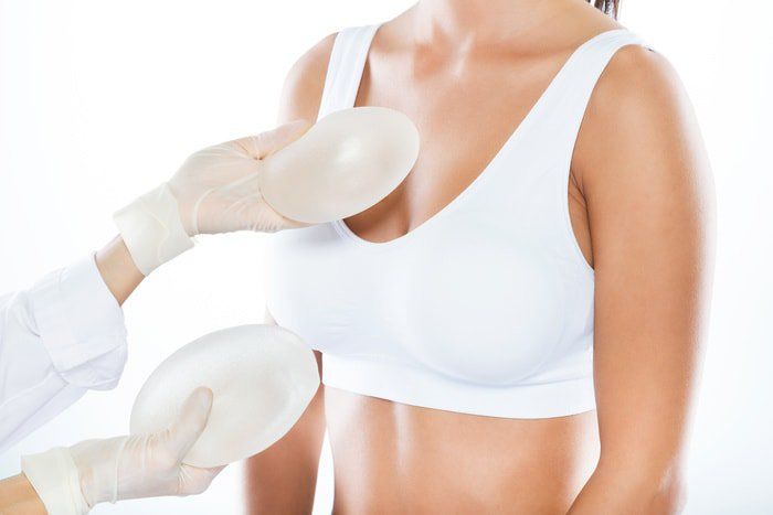 Nâng ngực có đau không và những điều cần biết trước khi nâng ngực