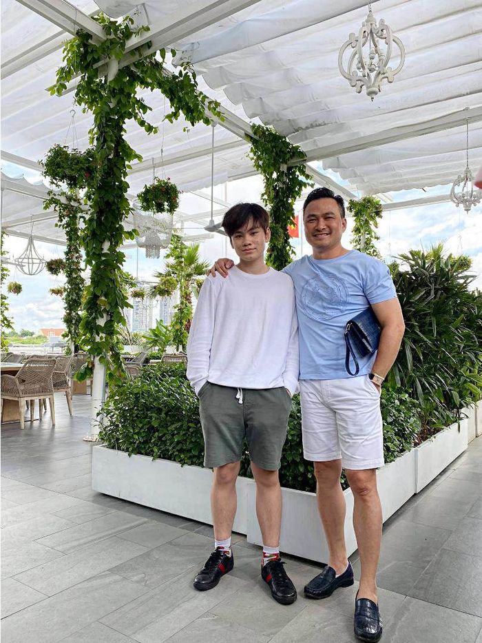 Uống sữa thay nước, con sao Việt sớm sở hữu chiều cao đáng mơ ước
