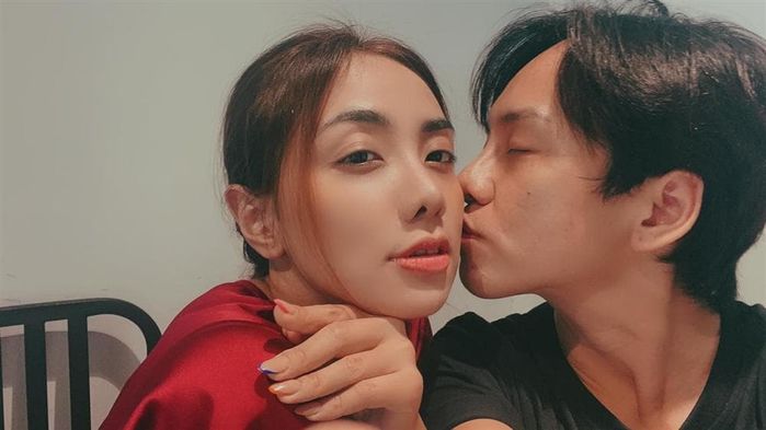 Người tình chuyển giới cưng Miko Lan Trinh như trứng mỏng lộ diện