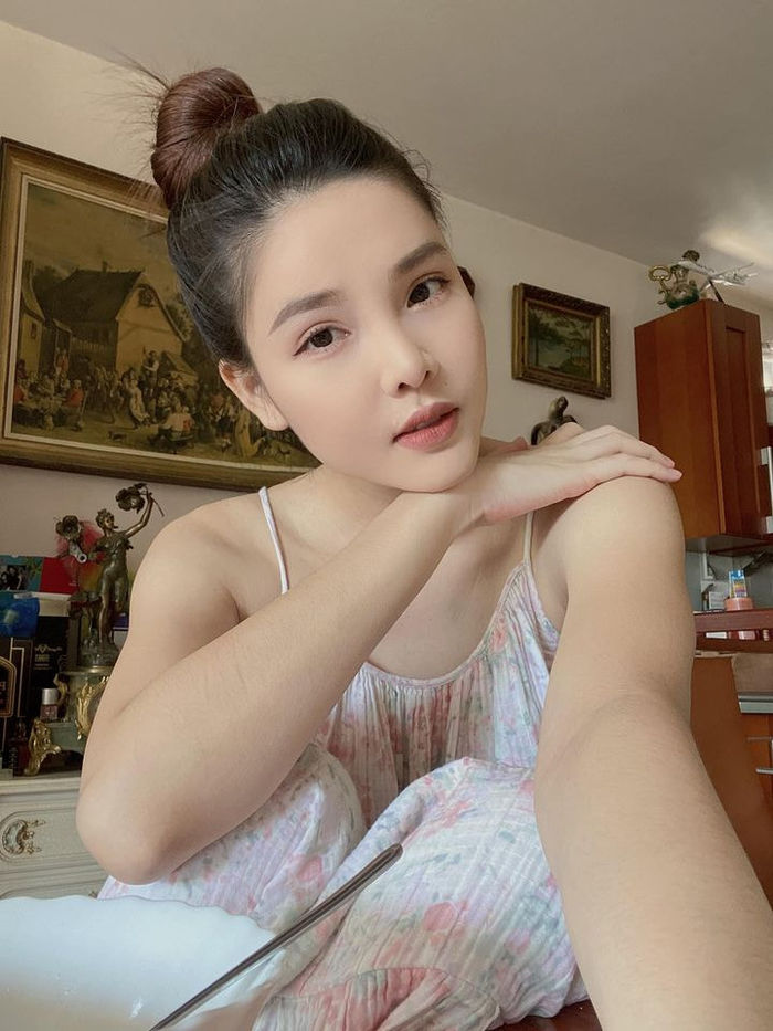 Nhan sắc không phải dạng vừa của Kỳ Hân ở tháng thứ 6 thai kỳ